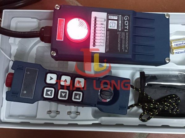 điều khiển từ xa cầu trục Goti8