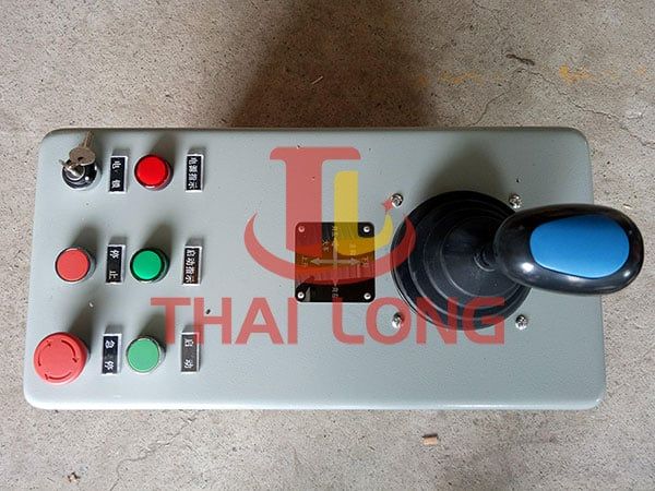 tay trang điều khiển 20