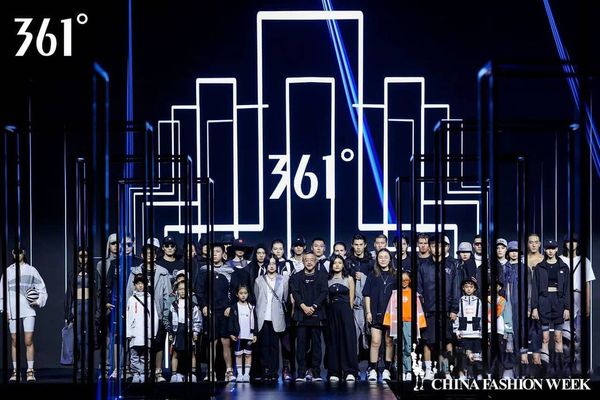 BST “ ORIENTAL BREAKING DAWN” – SỰ NỔI BẬT CỦA 361° TẠI CHINA FASHION WEEK