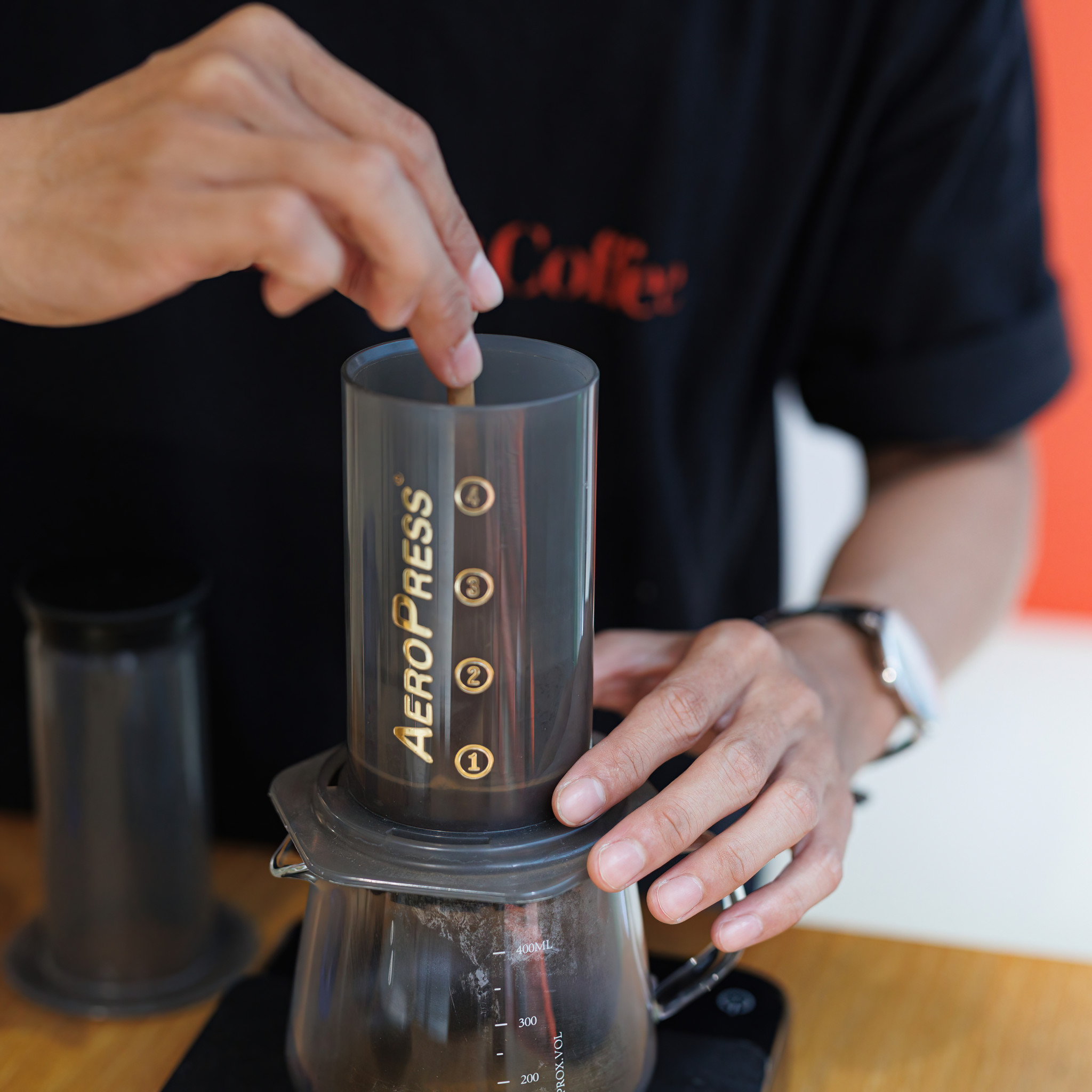 How to Brew Coffee in an AeroPress – Building Coffee