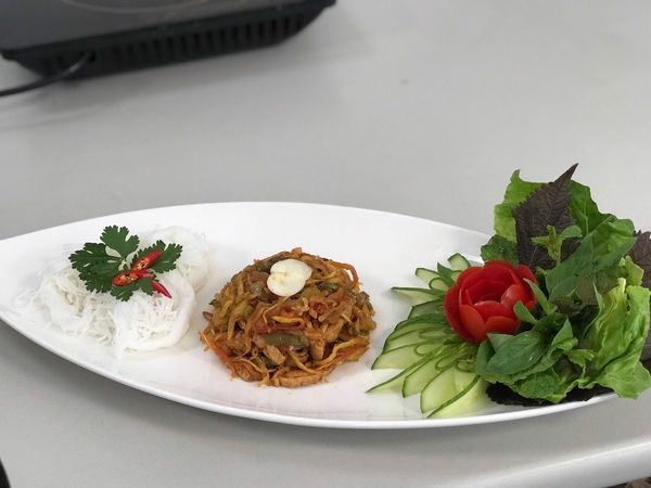 Ăn chay sao cho sang với Gỏi dưa ghém chay