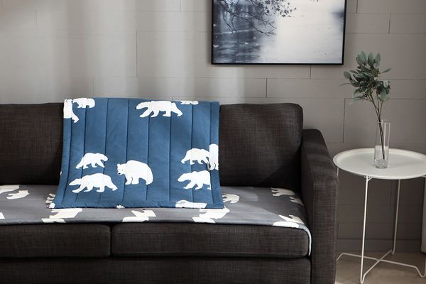 tấm trải sofa bear flaner