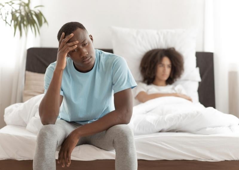 MỘT SỐ ĐIỀU CẦN BIẾT SUY TUYẾN SINH DỤC NAM KHỞI PHÁT MUỘN