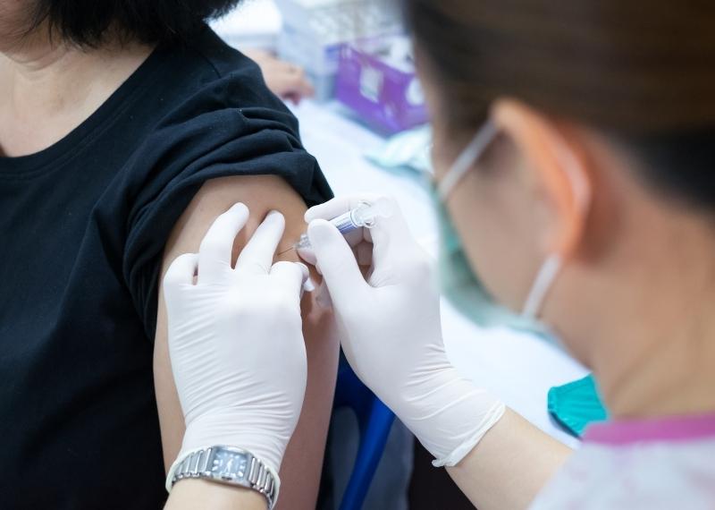 Những lợi ích bạn sẽ nhận được khi tiêm vaccine COVID-19 mũi 4