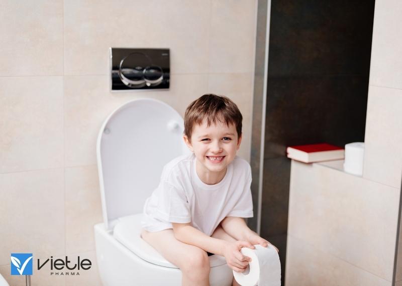 TIÊU CHẢY KÉO DÀI Ở TRẺ EM CÓ NGUY HIỂM KHÔNG?