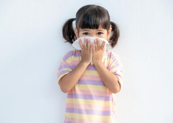 CẢNH GIÁC VỚI CÁC BỆNH TRẺ HAY MẮC VÀO MÙA MƯA