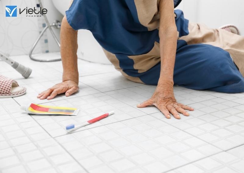 gãy xương ở người cao tuổi