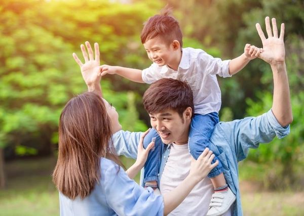 PHÁT TRIỂN NGÔN NGỮ Ở TRẺ EM: BE MẸ CẦN LƯU Ý GÌ?
