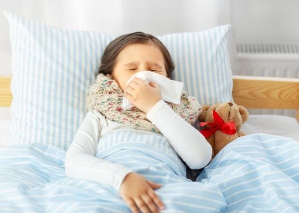 VIÊM MŨI DỊ ỨNG Ở TRẺ EM, CẦN TRỌNG KHI DÙNG THUỐC THÔNG MŨI