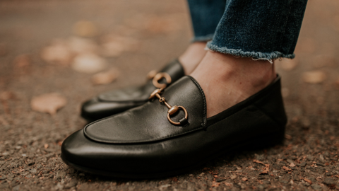 Check giày: Cách phân biệt Gucci Brixton Loafers Real và Fake – Hệ thống  phân phối Air Jordan chính hãng