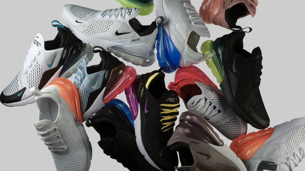 Nike Air Max 270: Bạn đang tìm kiếm đôi giày thể thao mang phong cách hiện đại và đẳng cấp? Nike Air Max 270 chính là lựa chọn hoàn hảo dành cho bạn! Hãy xem hình ảnh để cùng nhìn nhận vẻ đẹp và sự phong cách đỉnh cao ở đôi giày này nhé!