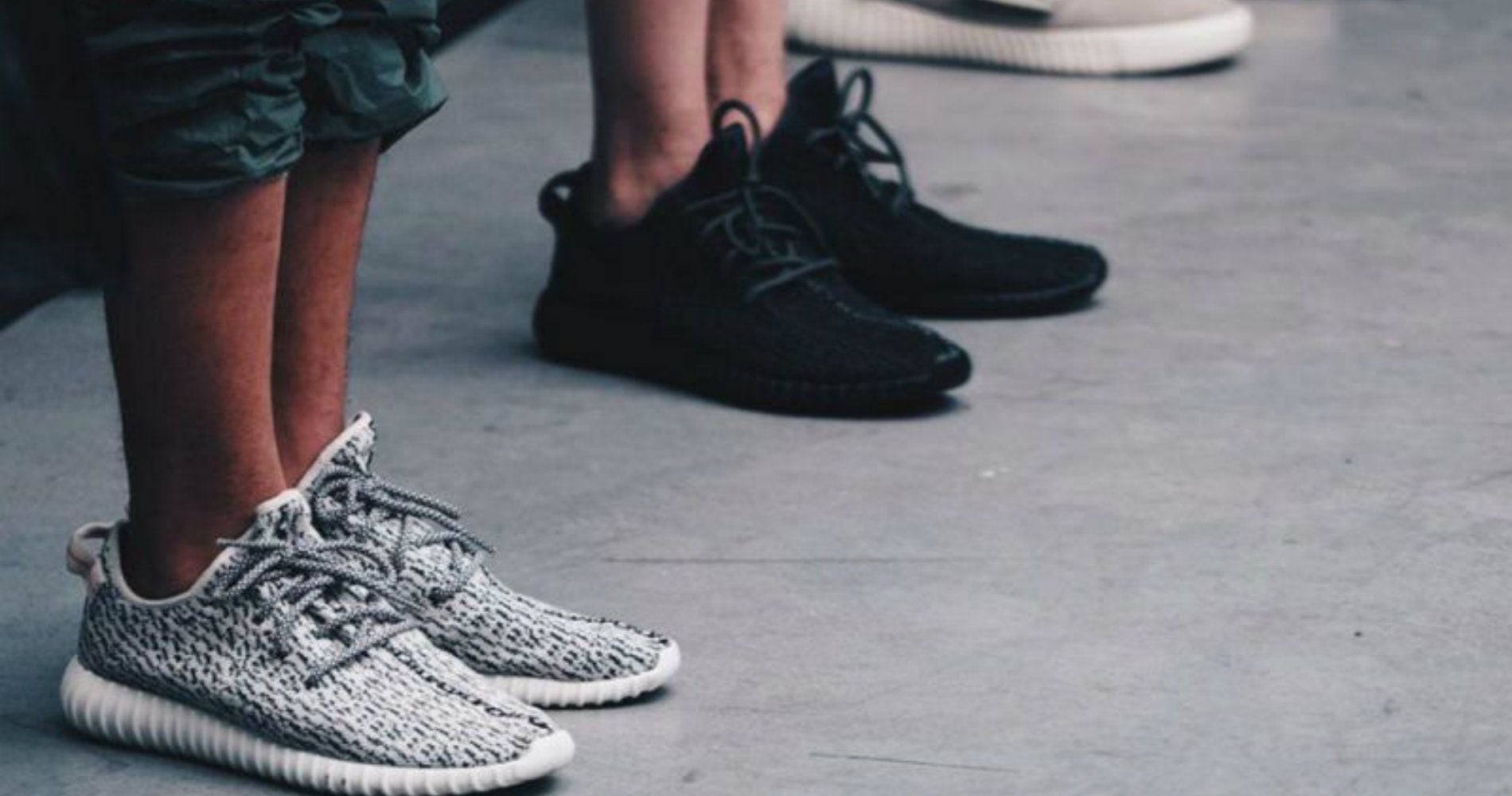 Hinh anh 1: Top 7 phien ban giay Yeezy tuyet voi nhat cho ban nu trong dip Giang Sinh nam nay