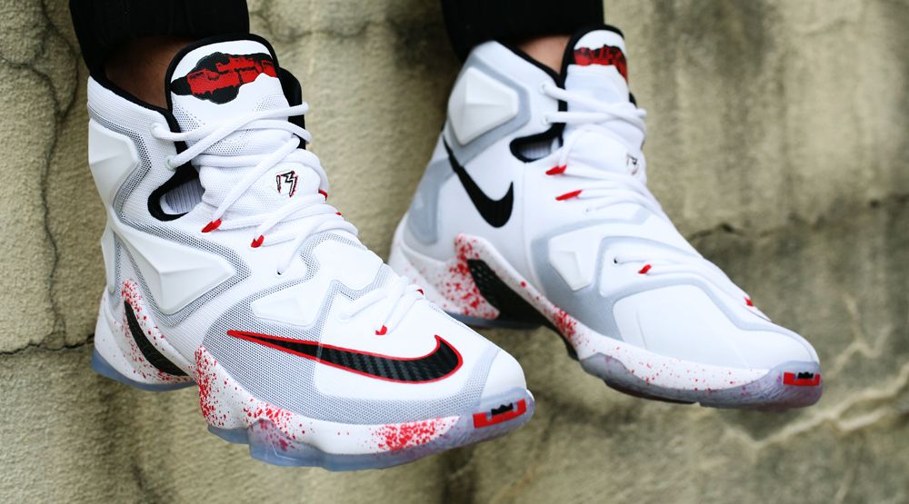 https://www.jordan1.vn/blogs/news/nhung-doi-sneaker-mua-halloween-chay-nhat-moi-thoi-dai