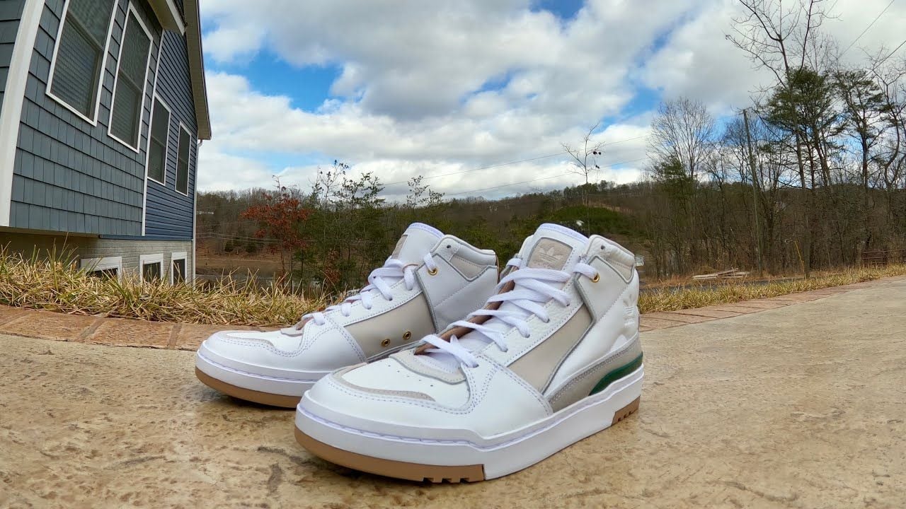 Hinh anh 4: Top 22 thiet ke giay Adidas nen co trong tu do cua ban cuoi 2022(Phan 1)