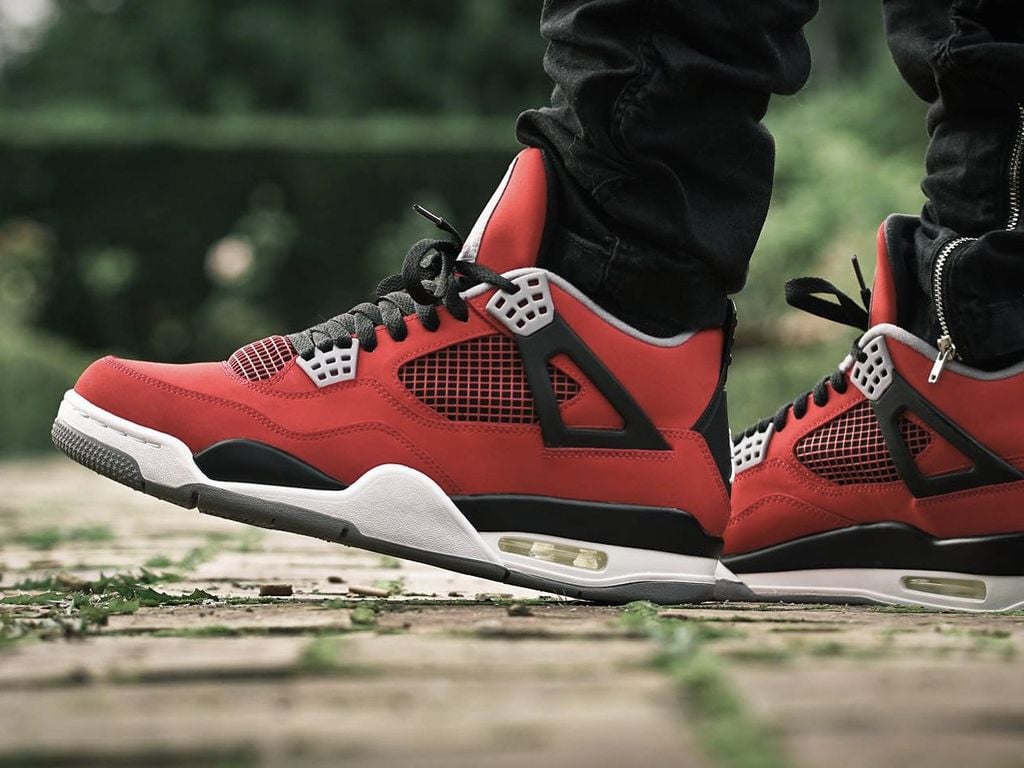 top 10 jordan 4