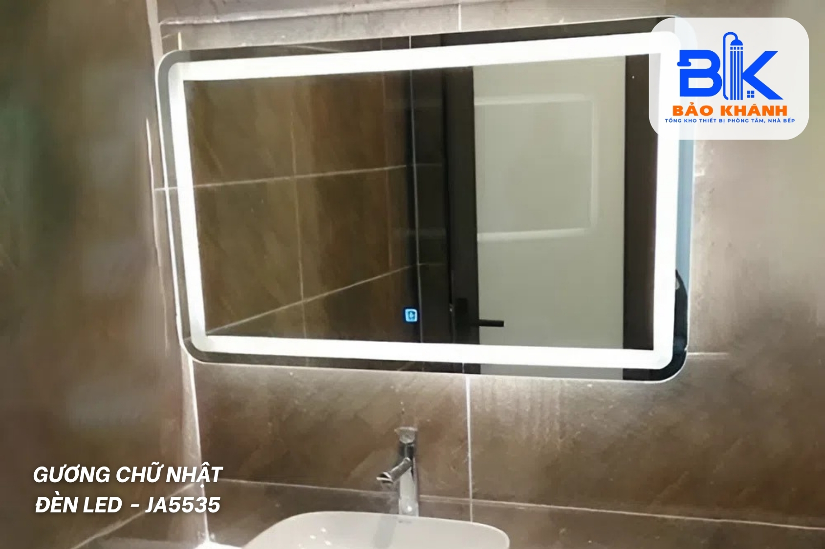 Gương LED Chữ Nhật Có Gì Khác So Với Gương Truyền Thống?