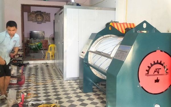 Máy giặt CN 50kg, phòng sấy CN tại Trung Minh, Hòa Bình