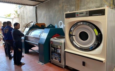Máy giặt CN 50kg, máy sấy CN 22kg tại Dân Chủ, Hoà Bình