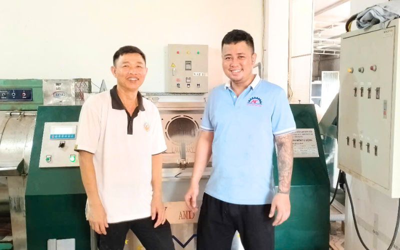 02 máy giặt CN 50kg chân mềm giao đến Cửa Lò, Nghệ An