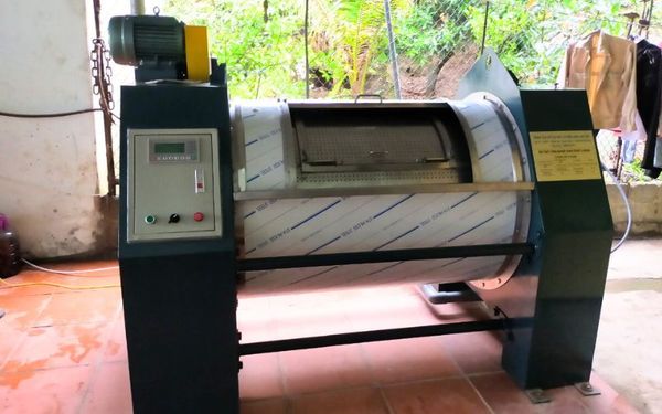 Máy giặt công nghiệp 50kg giao đến Hạ Long, Quảng Ninh