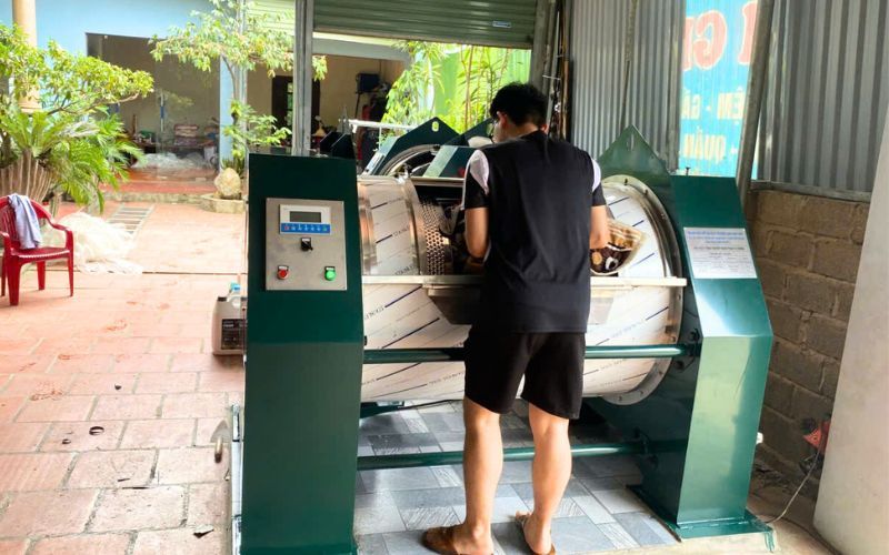 Máy giặt CN 50kg 3 pha giao đến Lương Sơn, Hoà Bình