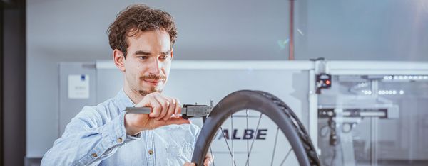 Vành tubeless - không móc là gì? Cách chọn lốp phù hợp cho vành tubeless - không móc?