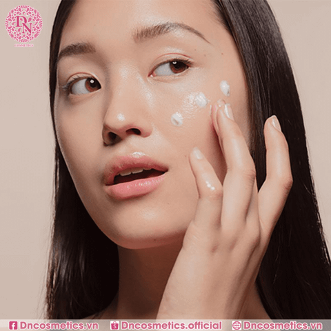 Kem dưỡng ẩm Vitamin E có bôi mặt được không?