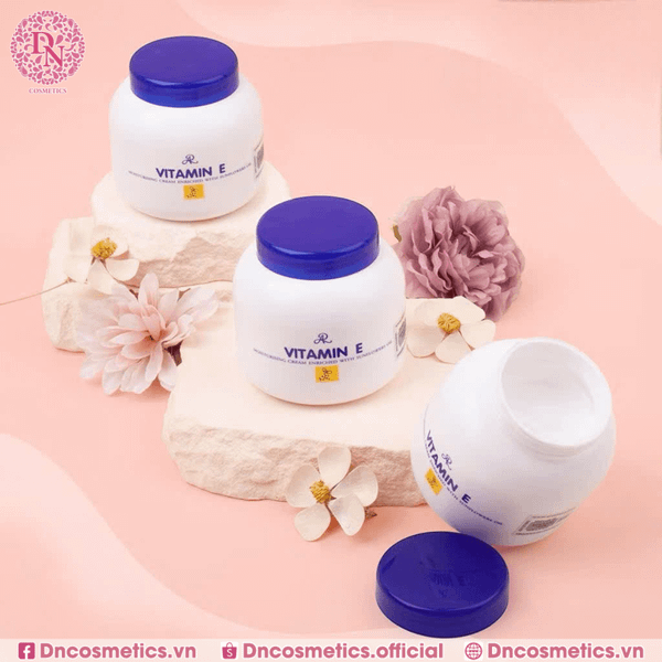 kem dưỡng ẩm vitamin e có bôi mặt được không