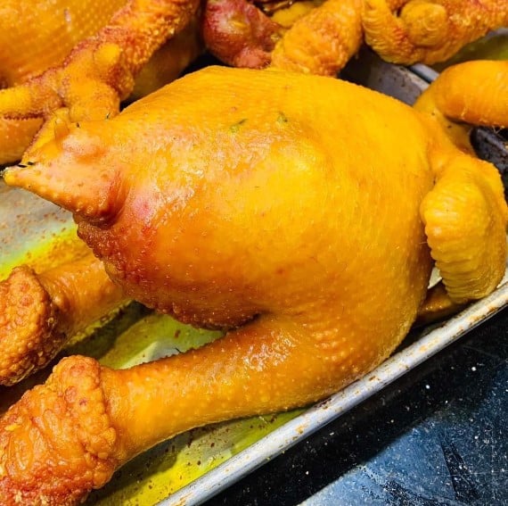 Sing Chicken chia sẻ cách làm gà đông tảo ủ muối giòn sần sật