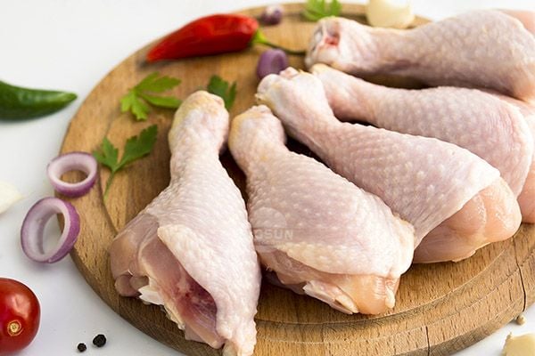 Tẩm bổ cả nhà với món mỳ gà tiềm cùng Sing Chicken Cach_lua_chon_thit_ga_ngon_b464be56f8c243d59f0f06b4574477b2_grande