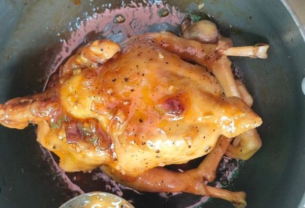 Hấp gà làm gà hấp mắm nhĩ - Cơm gia đình Hải Phòng