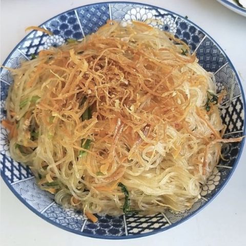 Miến xào mực khô ư? Nghe chừng có vẻ thật thơm ngon và hấp dẫn