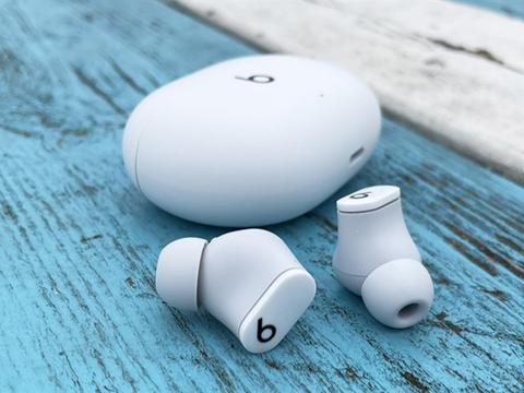 Tai nghe True Wireless Beats Studio Buds sắp được mở bán, giá dự kiến 3.99 triệu đồng với 3 phiên bản màu sành điệu