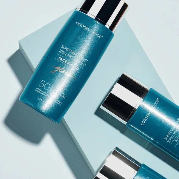 Kem Chống Nắng Căng Bóng Da SPF 50 Colorescience Face Shield Glow