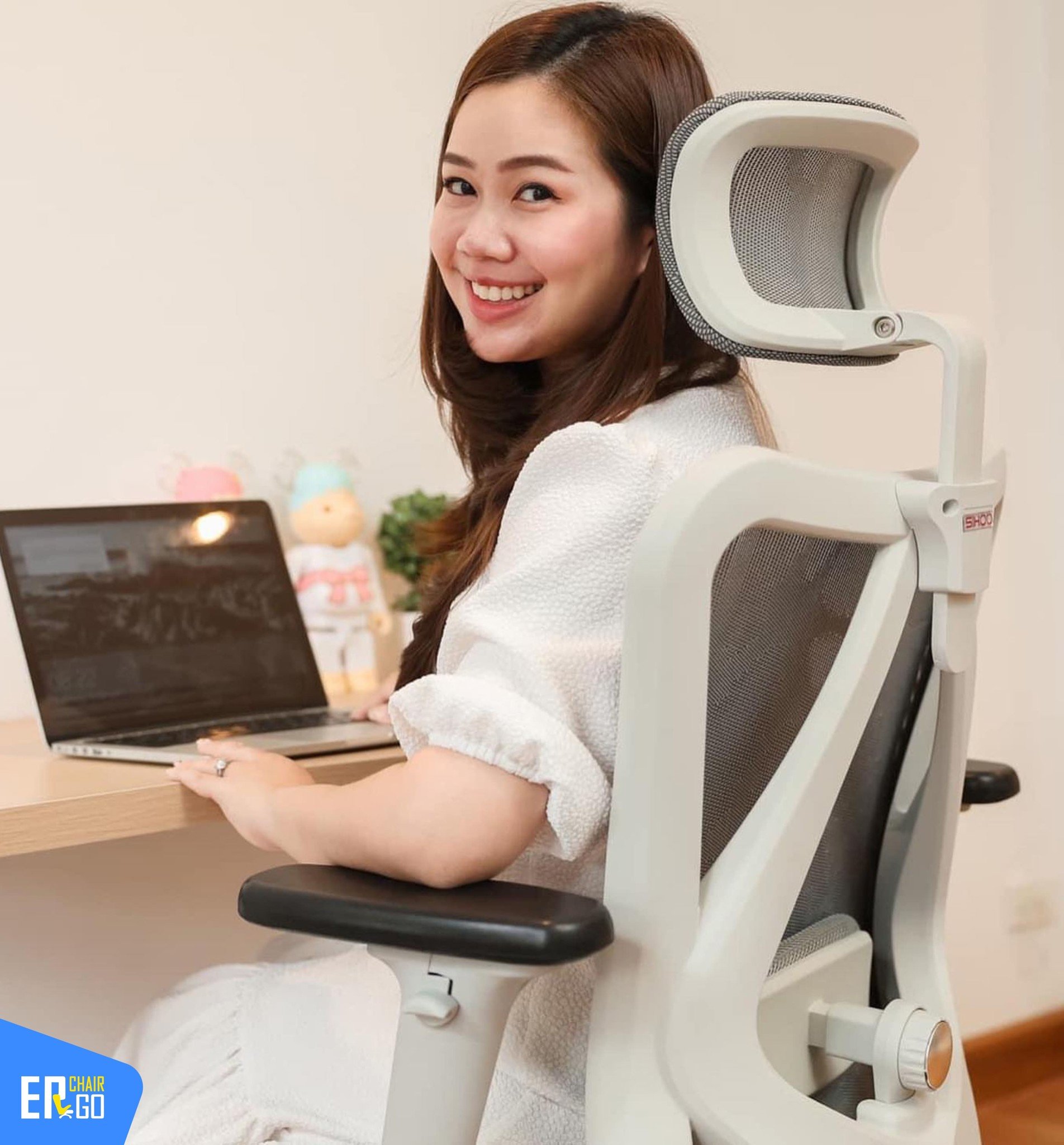 Hình ảnh thực tế của Ghế công thái học Sihoo M57