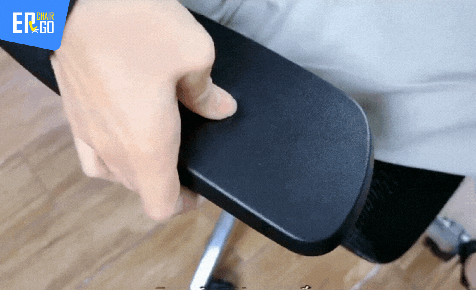 Ghế công thái học GTChair I-VINO MT tựa tay 3D bọc da PU