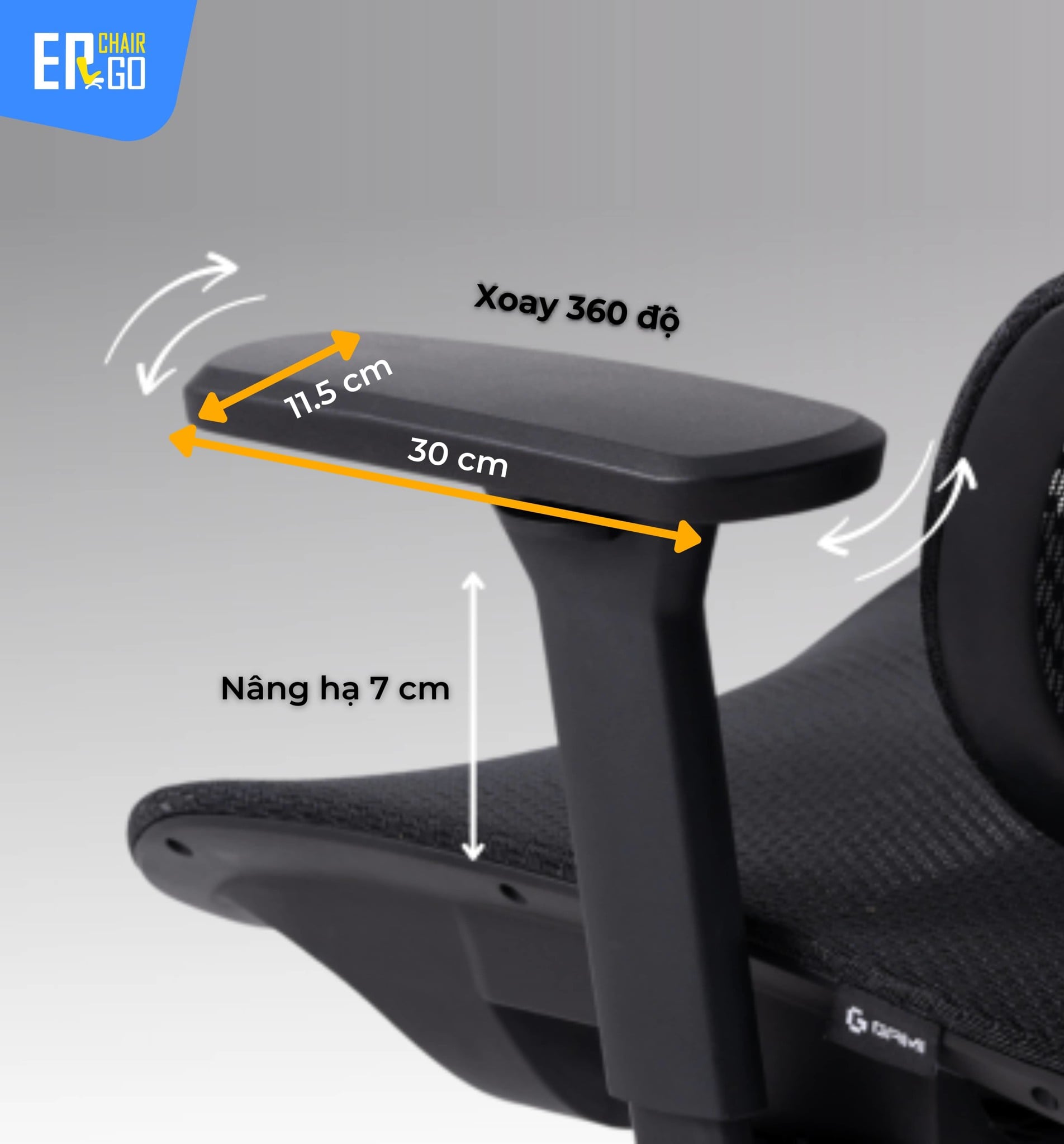 Tựa tay của Ghế Công Thái Học Gami Crom bản Thường (Màu All Black) được thiết kế rộng rãi, với chiều rộng 11.5 cm và chiều dài 30 cm