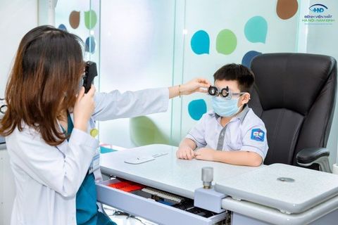 Điều trị Glôcôm phức tạp với phương pháp đặt van dẫn lưu tiền phòng