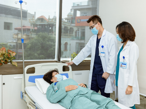 Những điều cần biết sau mổ tật khúc xạ