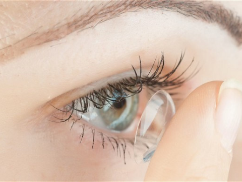 Những điều bạn cần biết về kính áp tròng chỉnh hình giác mạc Ortho-K