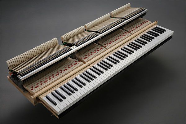 Piano Kawai K700