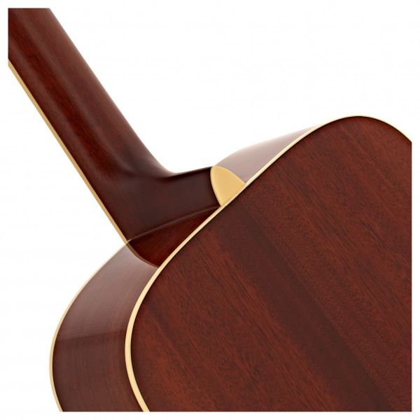 Đàn Guitar Yamaha FG820 thiết kế mặt lưng và hông gỗ Gụ Mahogany