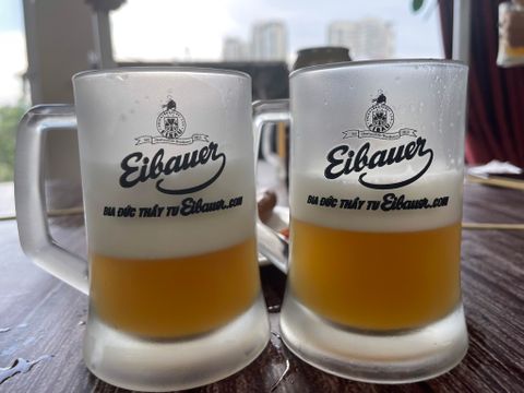 Uống bia đúng cách và những điều bạn cần biết