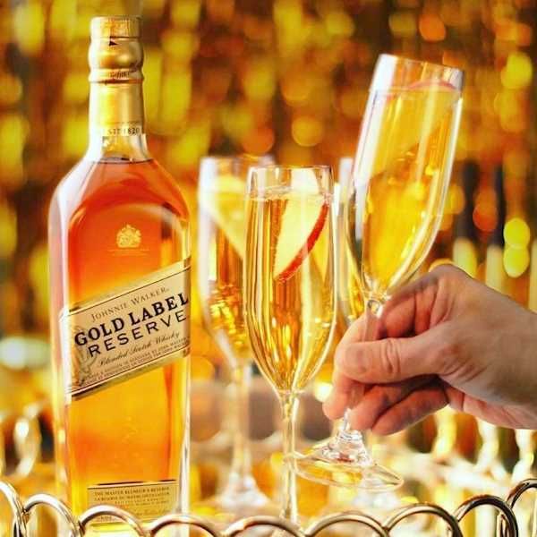 Rượu Johnnie Walker Gold Label 750ml