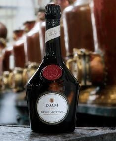 Rượu Benedictine Dom Liqueur ||1000ml/40% tại MOCANMARKET.vn