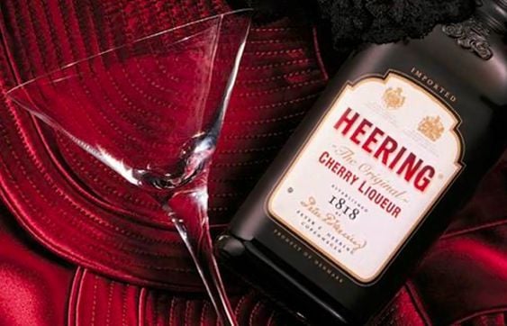 Rượu Heering Cherry Liqueur 700ml/24%