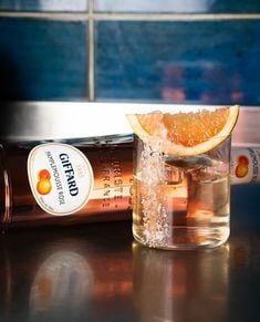 Đa dạng trong cách thưởng thức rượu Giffard Orange Curacao Liqueur