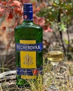 Bí ẩn hương vị từ công thức gia truyền của rượu Becherovka 500ml