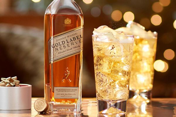 2. Giới thiệu về loại Rượu Gold Label 750ml thượng hạng