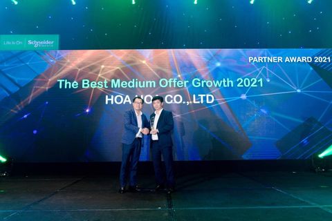 Hoa Hoa nhận giải thưởng Nhà Phân Phối có tốc độ tăng trưởng cao nhất của Schneider Electric